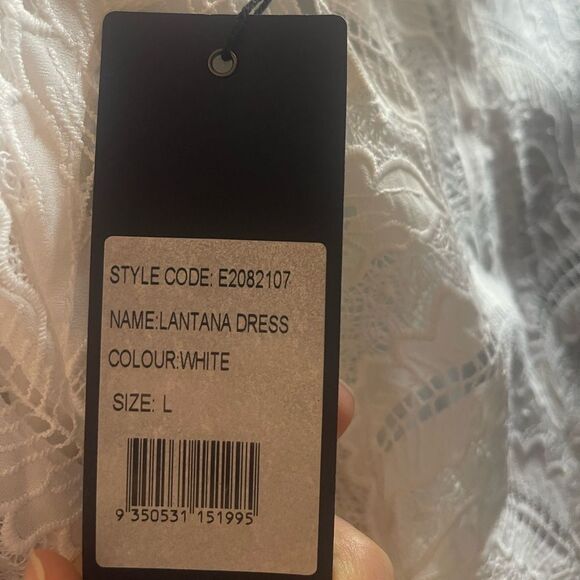 Elliatt Cream A-Line Scoop Neck Long Sleeve Dress - Picture 6 of 6